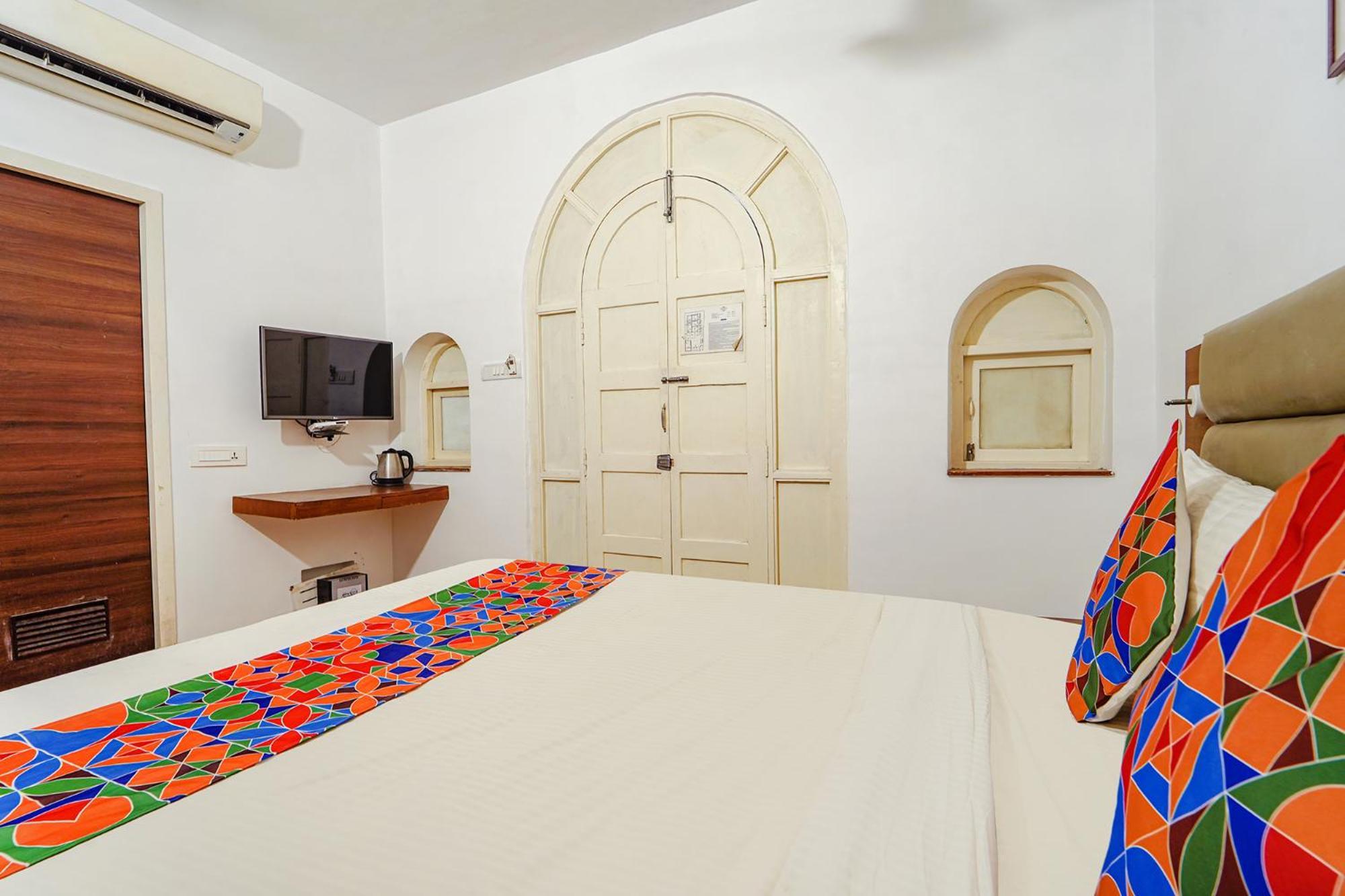 Fabexpress Le Aham Boutique - Auroville Beach - 600M Pondicherry Exterior photo